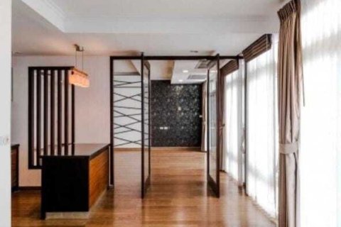 Penthouse in Watthana, Bangkok, Thailand 3 bedrooms № 158416 - photo 8
