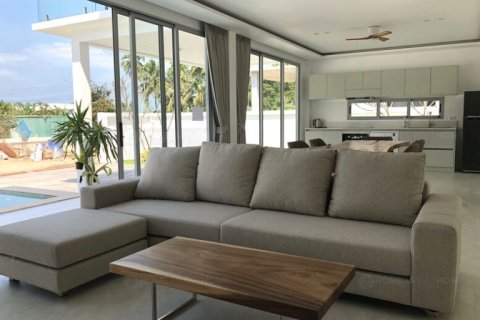 Villa in Ko Samui, Thailand 3 bedrooms № 180163 - photo 4
