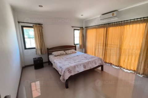 Commercial property in Ko Samui, Thailand № 180159 - photo 13