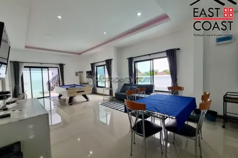 Casa de 2 dormitorios en Pattaya, Tailandia № 213653 - foto 17