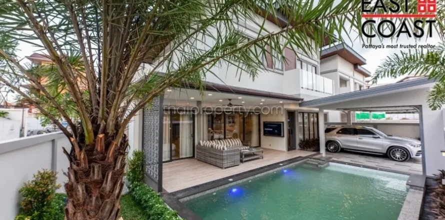 Casa de 4 dormitorios en Pattaya, Tailandia № 213648