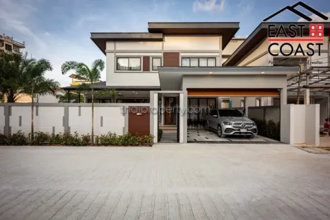 Casa de 4 dormitorios en Pattaya, Tailandia № 213648 - foto 14