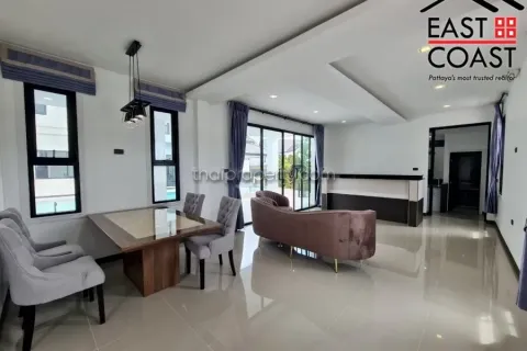 Casa de 5 dormitorios en Pattaya, Tailandia № 213652 - foto 22
