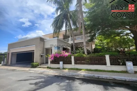 Casa de 3 dormitorios en Pattaya, Tailandia № 213654 - foto 6
