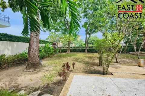 Casa de 3 dormitorios en Pattaya, Tailandia № 213654 - foto 15
