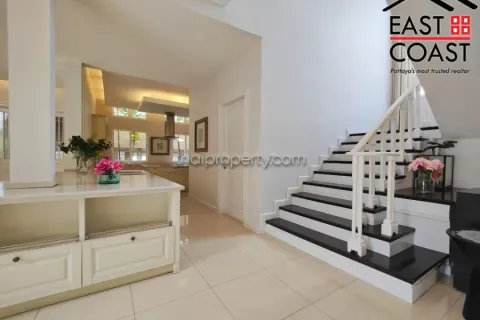Casa de 3 dormitorios en Pattaya, Tailandia № 213654 - foto 30