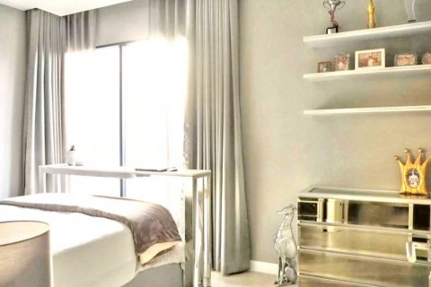 Кондоминиум с 2 спальнями в Бангкапи, Бангкок, Таиланд № 119176 - фото 10