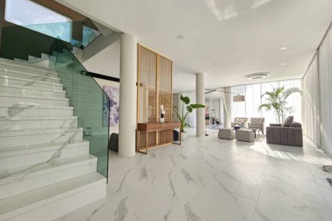 Вилла в Саттахипе, Таиланд с 10 спальнями  № 119181 - фото 2