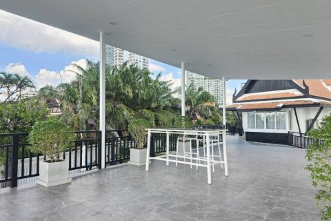 Вилла в Саттахипе, Таиланд с 10 спальнями  № 119181 - фото 7