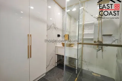 Condominio de 2 dormitorios en Jomtien Beach, Pattaya, Tailandia № 213302 - foto 23