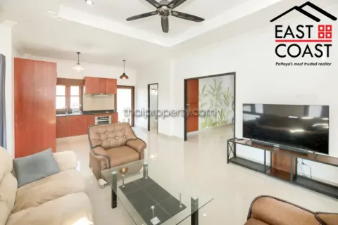 Casa de 3 dormitorios en Pattaya, Tailandia № 213304 - foto 10