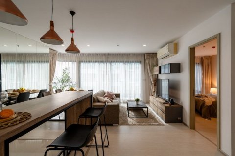 Condo in Khlong Toei, Bangkok, Thailand, 2 bedrooms  № 155230 - photo 3