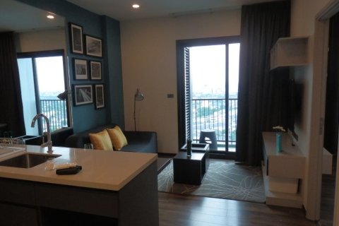 Студия в кондо в Клонг Тоэй, Бангкок, Таиланд № 155228 - фото 4