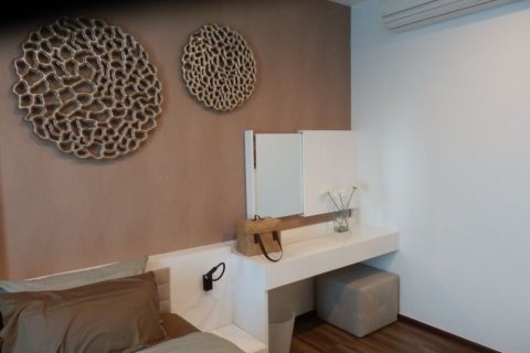 Студия в кондо в Клонг Тоэй, Бангкок, Таиланд № 155228 - фото 11