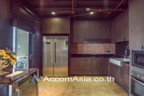Duplex in Khlong Toei, Bangkok, Thailand 2 Schlafzimmer № 215136 - Foto 7
