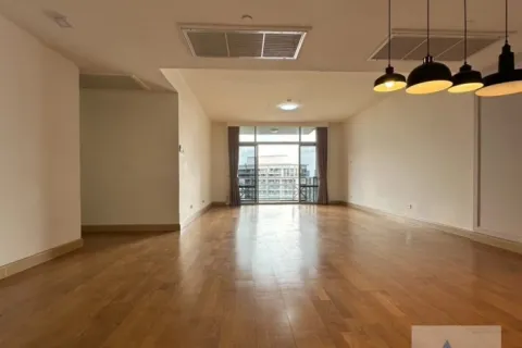 Condo in Pathum Wan, Bangkok, Thailand, 2 bedrooms  № 215141