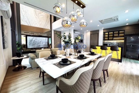 House in Pattaya, Thailand 4 bedrooms № 195934 - photo 8