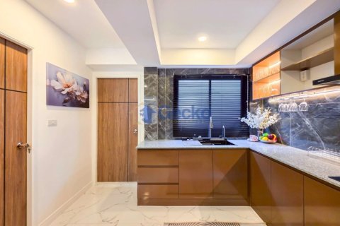 บ้านในพัทยา, ประเทศไทย 5 ห้องนอน № 195933 - รูปถ่าย 10