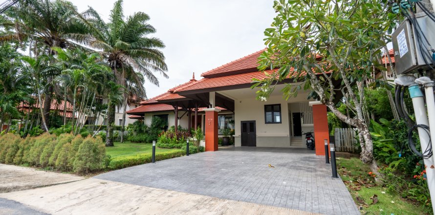 Villa à Phuket, Thaïlande 3 chambres № 145044
