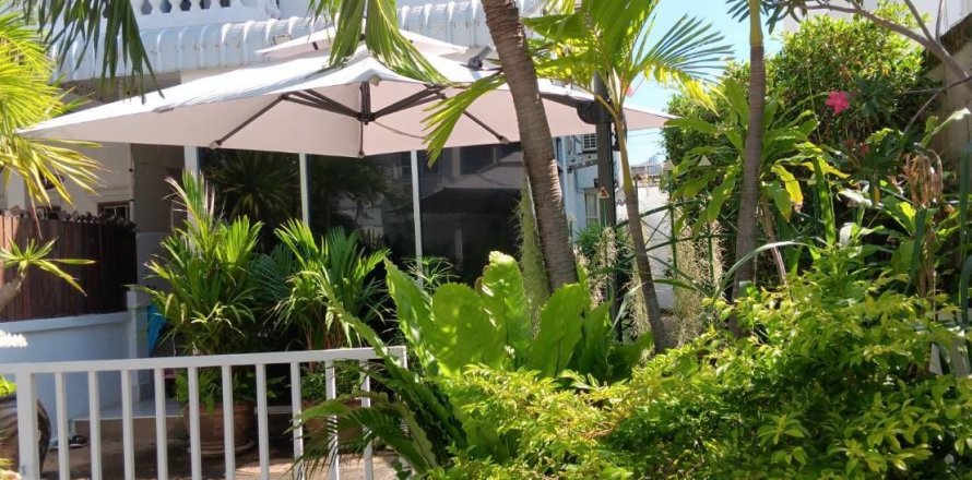 Таунхаус в Хуа Хине, Таиланд с 2 спальнями  № 145040