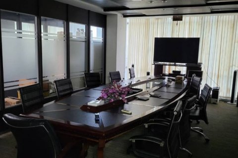 Commercial property in Bangkok, Thailand 7700 sq.m. № 116322 - photo 8