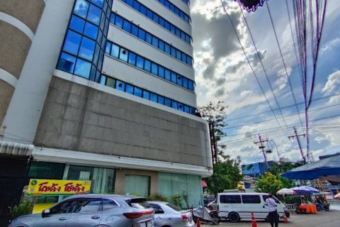 Коммерческая недвижимость в Бангкоке, Таиланд 2095м2  № 116317 - фото 3