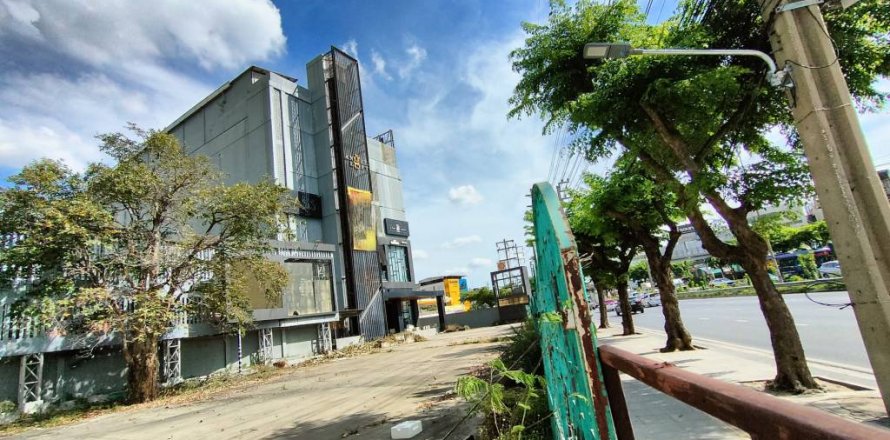 Коммерческая недвижимость в Бангкоке, Таиланд 4500м2  № 116318