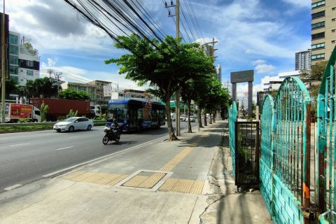 Коммерческая недвижимость в Бангкоке, Таиланд 4500м2  № 116318 - фото 3