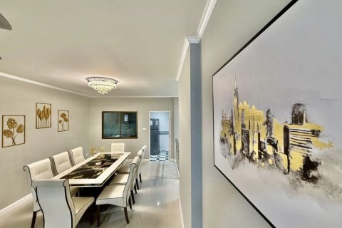 Дом в Паттайе, Таиланд с 4 спальнями  № 157964