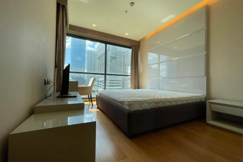 Condo in Bang Rak, Bangkok, Thailand, 2 bedrooms  № 141590 - photo 2