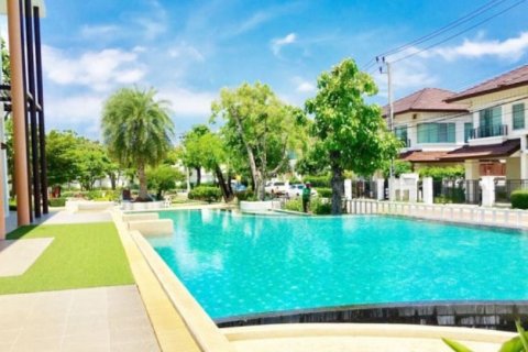 Maison à Samut Prakan, Thaïlande 3 chambres № 141586 - photo 11