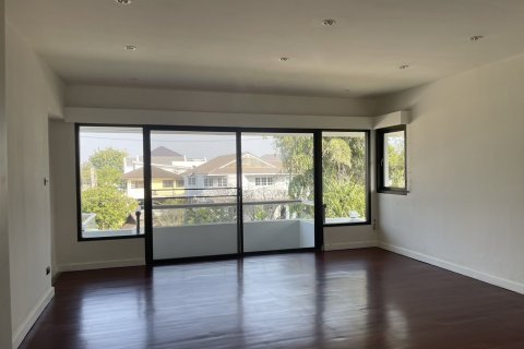 Дом в Тави Ваттане, Бангкок, Таиланд с 4 спальнями  № 137196 - фото 9