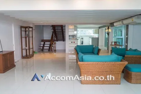 Townhouse à Sathon, Bangkok, Thaïlande 2 chambres № 215648