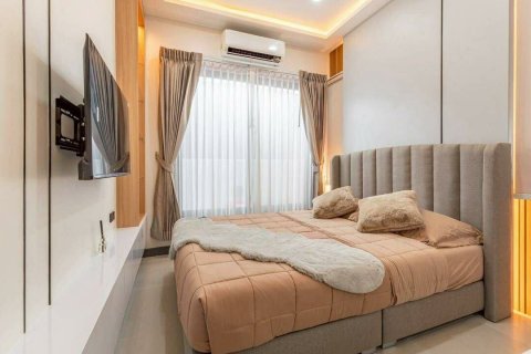 Penthouse in Pattaya, Thailand 3 bedrooms № 172412 - photo 11