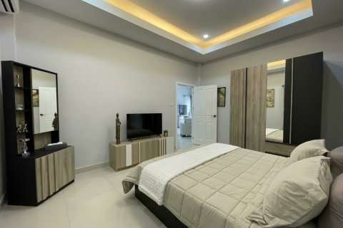 Penthouse in Pattaya, Thailand 3 bedrooms № 172411 - photo 6