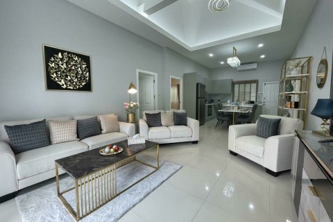 Penthouse in Pattaya, Thailand 3 bedrooms № 172411 - photo 2