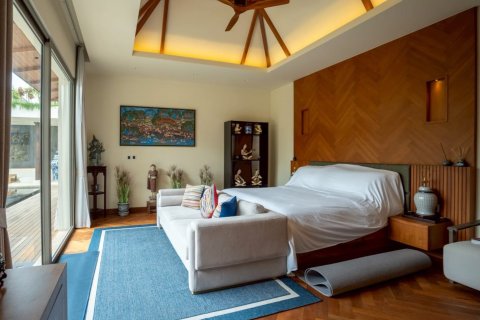 House in Bang Tao, Thailand 4 bedrooms № 163809 - photo 8