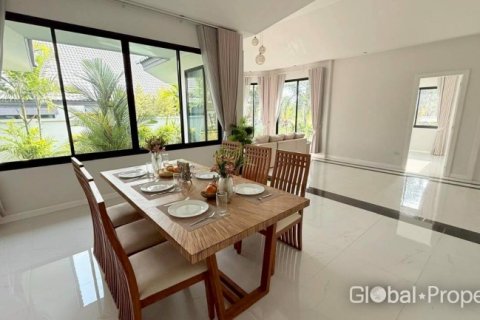 Дом в Паттайе, Таиланд с 4 спальнями  № 171473 - фото 29