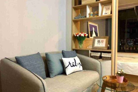 Condo in Thonburi, Bangkok, Thailand, 1 bedroom  № 183677 - photo 10
