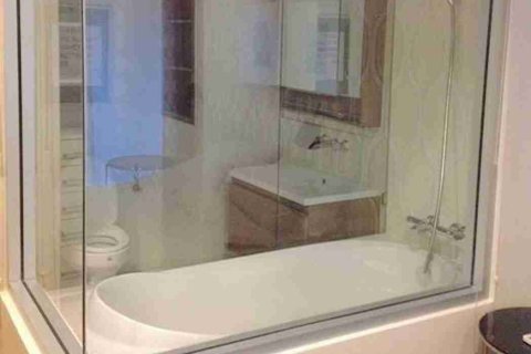 Condo in Bangkok, Thailand, 1 bedroom № 183682 - photo 4