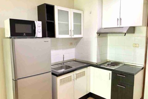 Condo in Bangkok, Thailand, 1 bedroom  № 183681 - photo 6