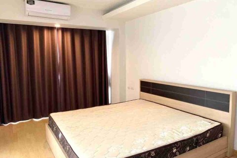 Condo in Bangkok, Thailand, 1 bedroom  № 183681 - photo 12