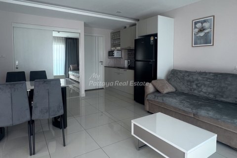 Condo in Pattaya, Thailand, 2 bedrooms  № 152544 - photo 1