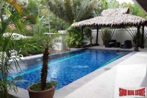 Villa on Jomtien Beach, Pattaya, Thailand 4 bedrooms № 202532 - photo 4