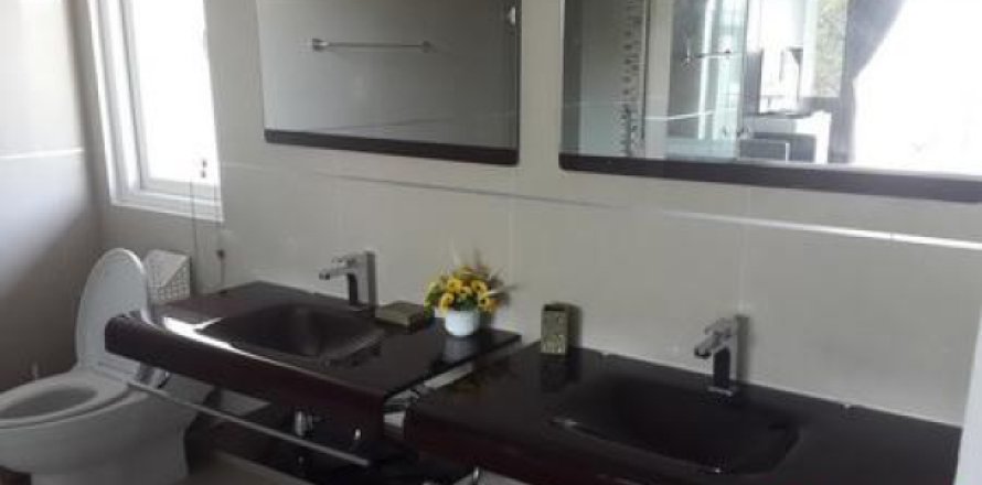 Villa on Jomtien Beach, Pattaya, Thailand 4 bedrooms № 202533