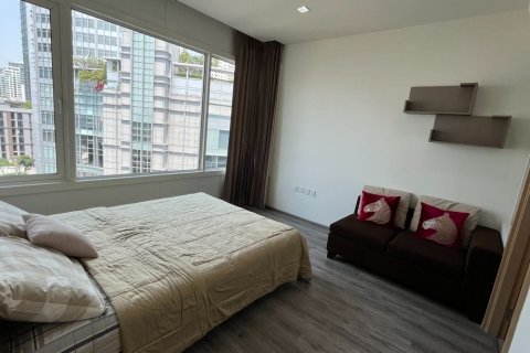 Condo in Bangkok, Thailand, 2 bedrooms  № 200934 - photo 5