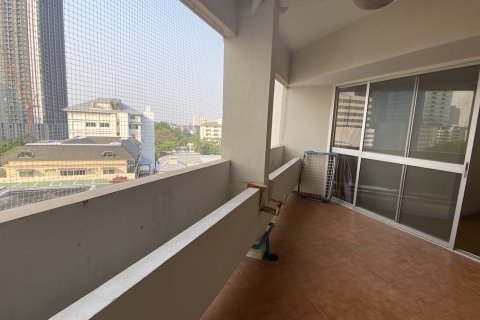 Condo in Watthana, Bangkok, Thailand, 4 bedrooms № 200936 - photo 15