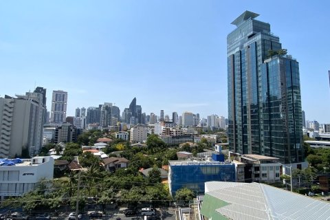 Condo in Watthana, Bangkok, Thailand, 3 bedrooms  № 200937 - photo 3