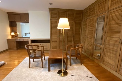 Condo in Watthana, Bangkok, Thailand, 3 bedrooms  № 200937 - photo 18