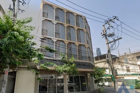 Commercial property in Bang Rak, Bangkok, Thailand № 214435 - photo 2